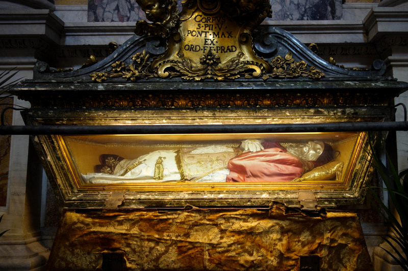 Pope Pius V tomb